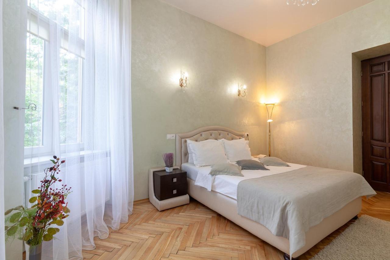 Alfa Apartments Levytskoho Lviv Exterior foto